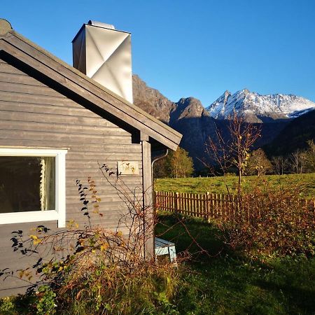 Annebu Villa Andalsnes Exterior photo